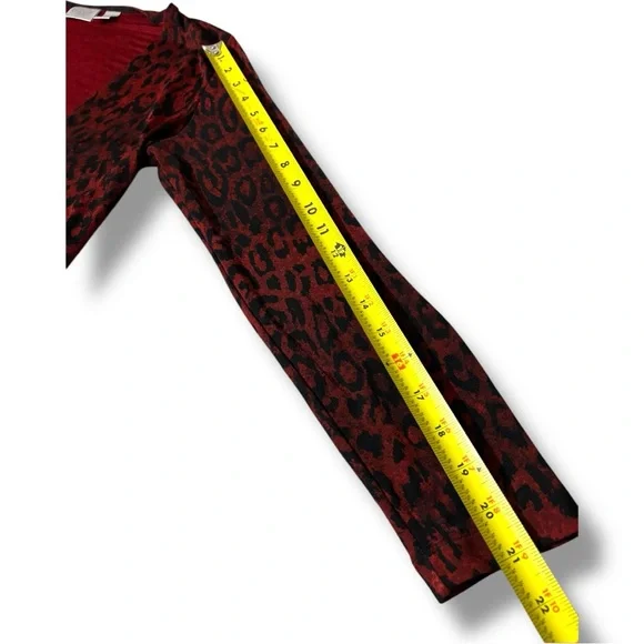 Chico’s (size 1) Bold Red Animal Print Tie Front Lightweight Cardigan Sweater - Picture 9 of 16